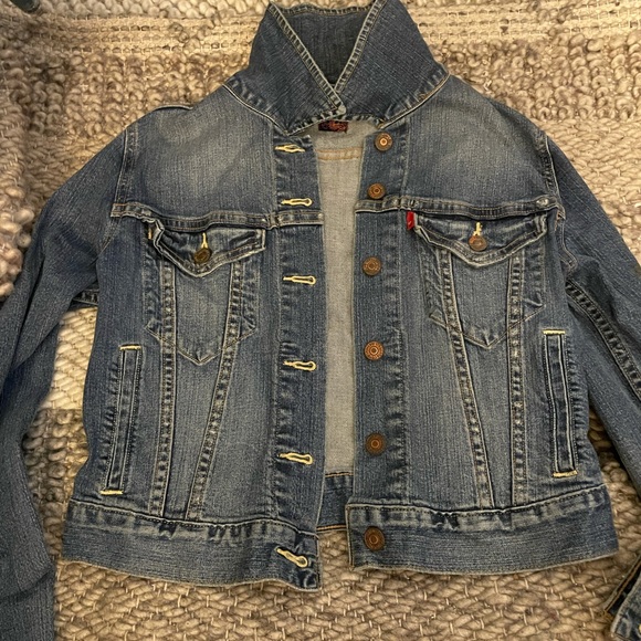 Levi’s blue Jean jacket |Size Small